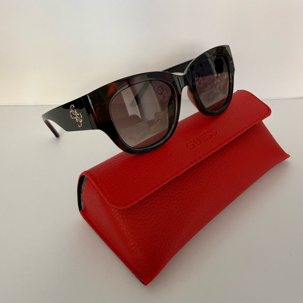 NEW!!! Guess women sunglasses GU7680 52F Authentic - Picture 2 of 6